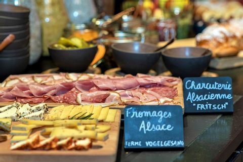 Gastronomie-elzas-kaas-lunch-pauze-frankrijk-vogezen