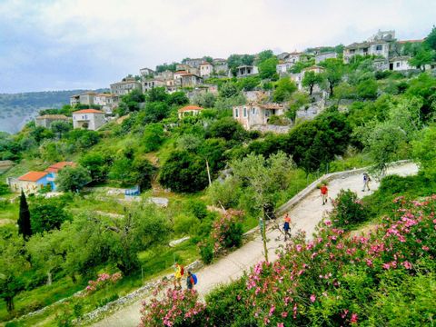 albanie-albanese-riviera-zbluo