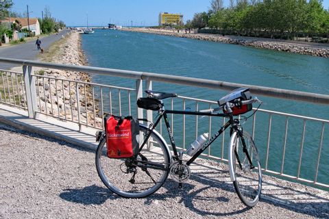 Bike next to the Canal du Midi