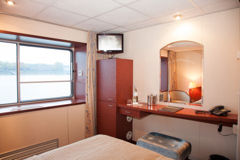Middle deck cabin, MS SE-MANON