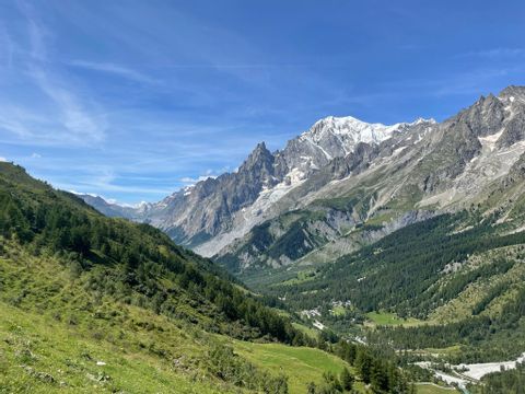 et-tour-de-mont-blanc-val-ferret-zwitserland-frankrijk-italie