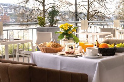 Hotel-Kleiner-Riesen-Koblenz-Restaurant-ontbijt