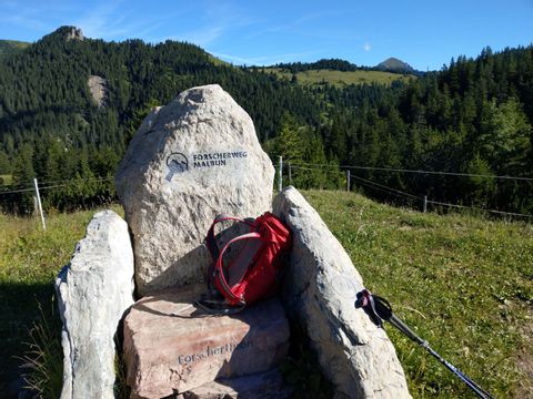 liechtenstein-bergpanorama-forscherweg-malbun