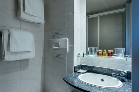 Bathroom, MS OLYMPIA