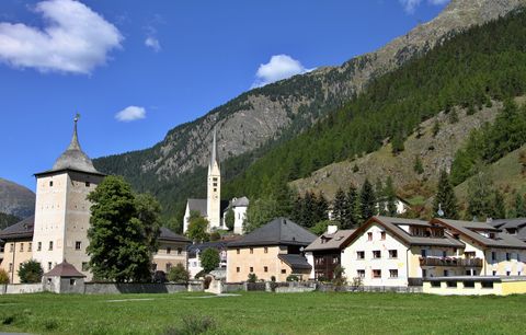 Zernez-Inn-Zwitserland-Sankt-Moritz-Innsbruck