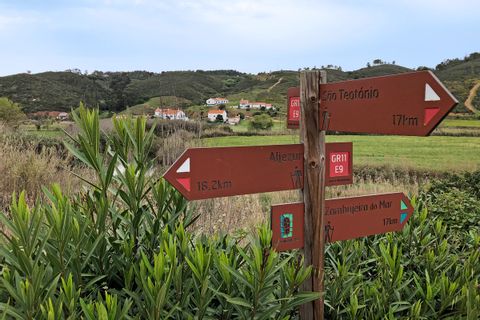 Excellent signposted walking trails along the Historical Way