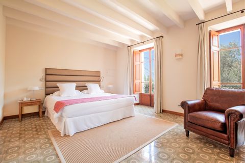 Cozy rooms at hotel Des Puig