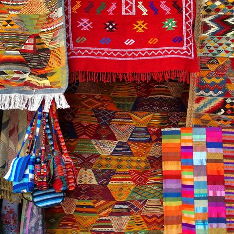Marokko-Marrakech-Markt-Souk-Tapijten-Djeema-el-Fna-Medina