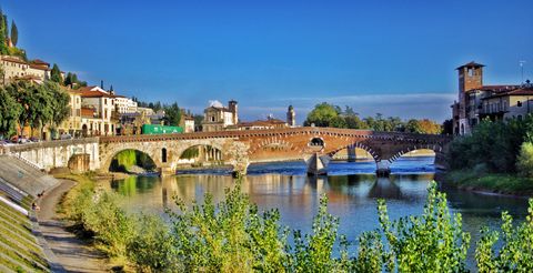Stenen-brug-Verona-Italie